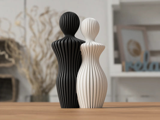 Nordic Harmony™ moderne dekorationsfigurer fra NorthLayer, 2 stk., elegante og stilfulde figurer til hjemmet.